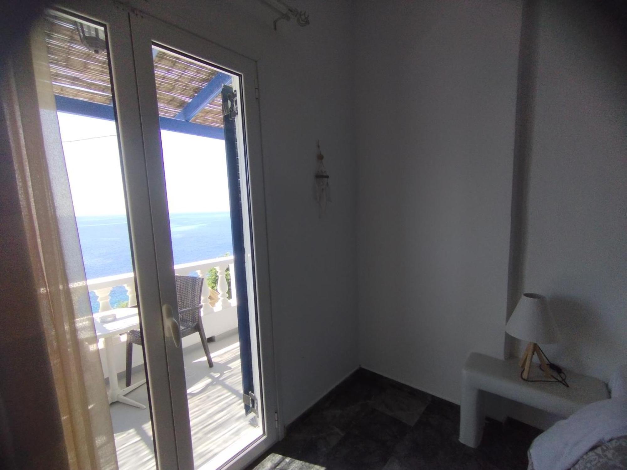 Marisini Sea View Aparthotel Batsíon Exterior foto